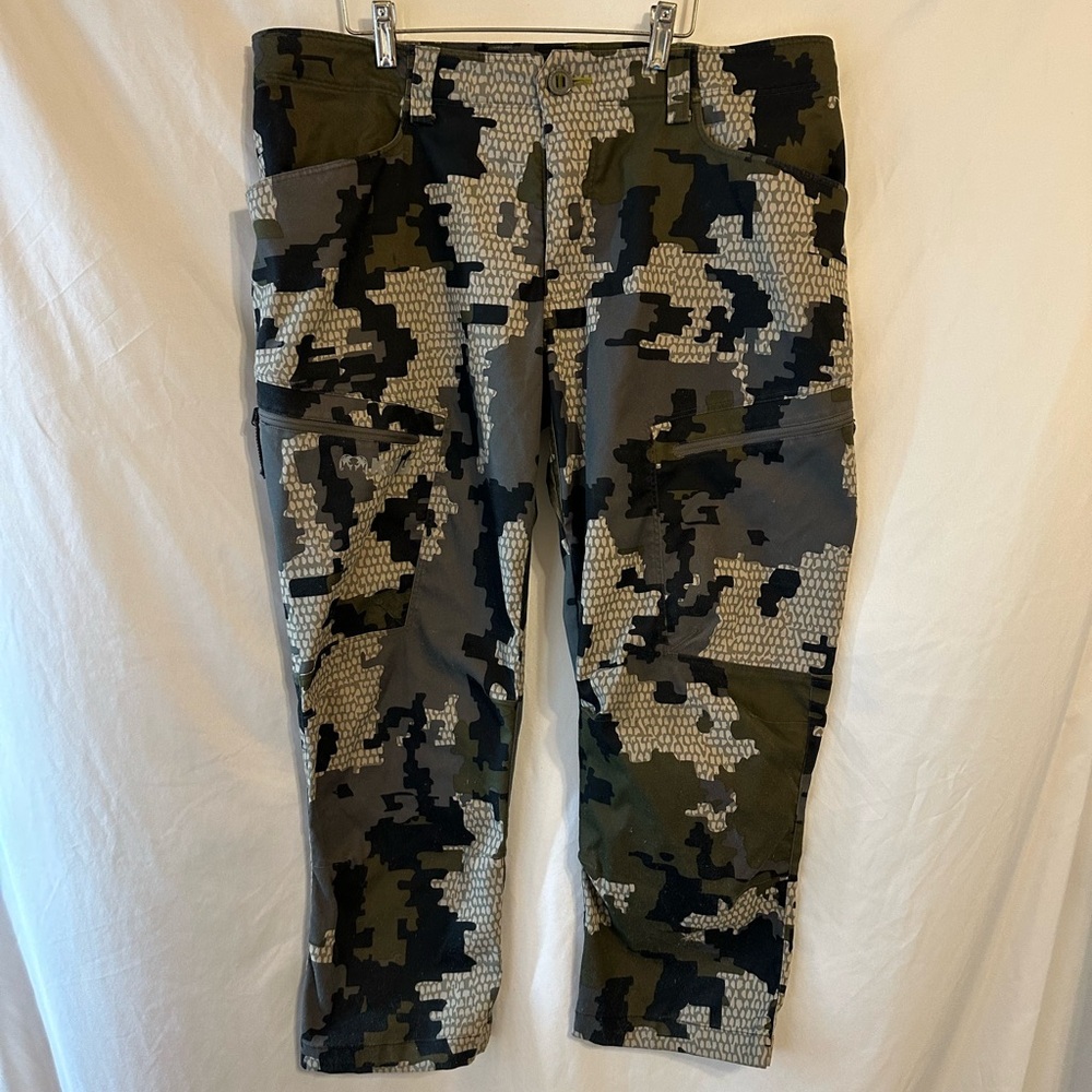 KUIU Camo Hunting Pants